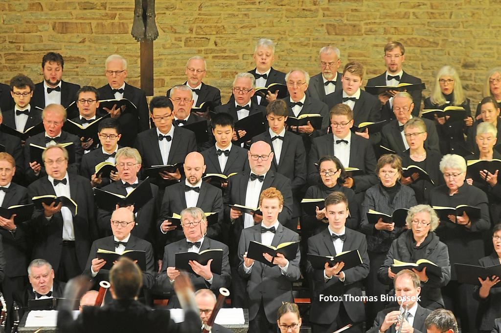 Capella-Loburgensis-Musik-Verein-Oelde-und-Nordwestdeutsche-Philharmonie-fuehren-Mozarts-Requiem-auf_image_1024_width_13